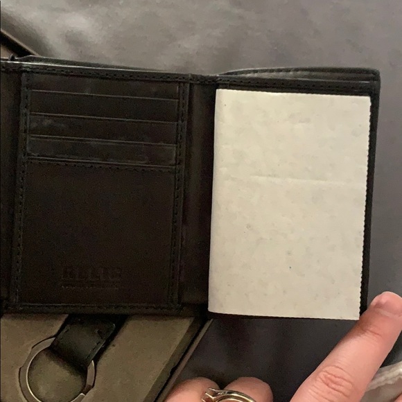 Men’s Relic Wallet - Picture 7 of 10